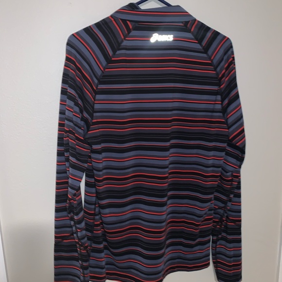 Mens ASICS running pullover - Picture 2 of 3